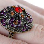 Black precious stones are commonly used for what jewelry?